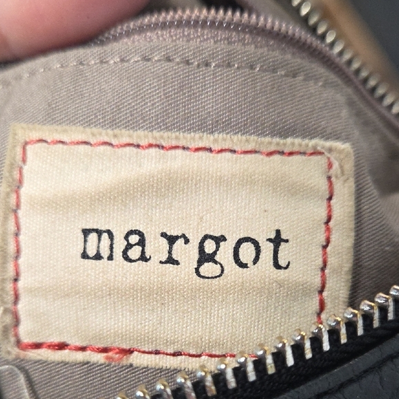 Margot Black Leather Messenger Bag - Picture 5 of 6